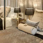 Posh Luxury Split