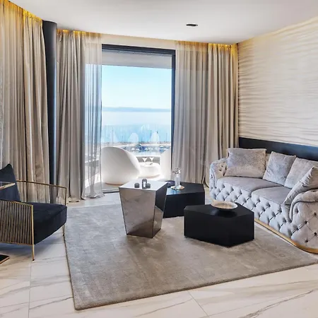 Posh Luxury شقة سبليت