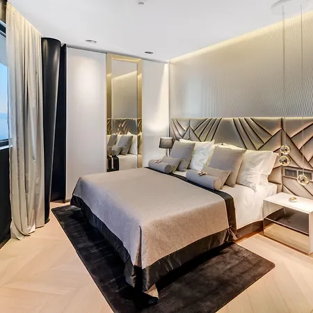 Posh Luxury Apartmán