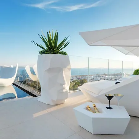 Posh Luxury Split