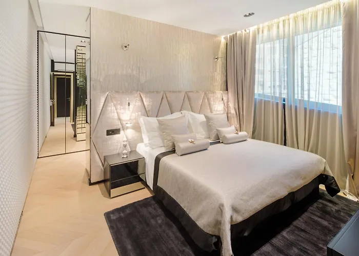 Posh Luxury Apartmán