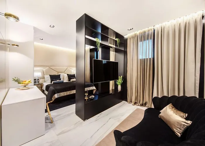 Posh Luxury