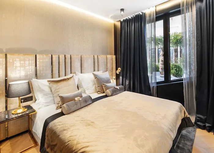 Posh Luxury