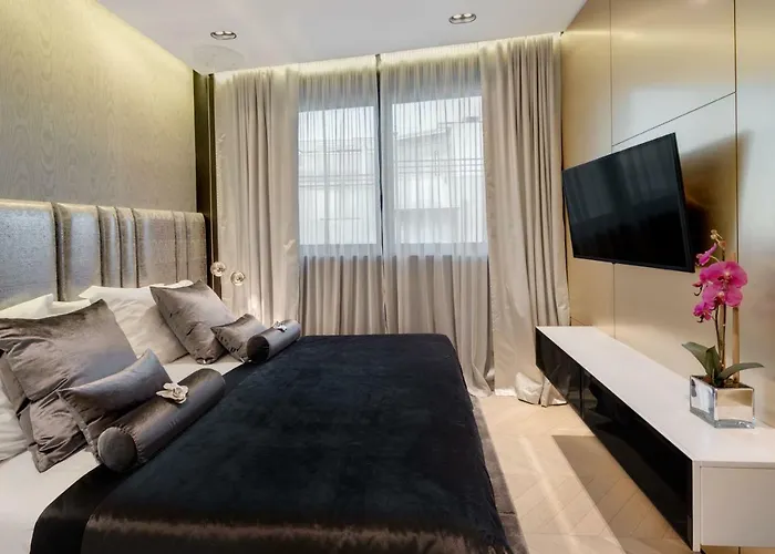 Posh Luxury