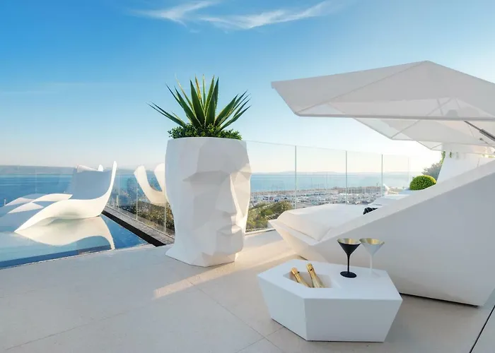 Posh Luxury Split