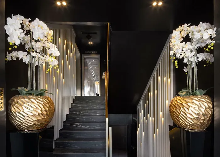Posh Luxury *