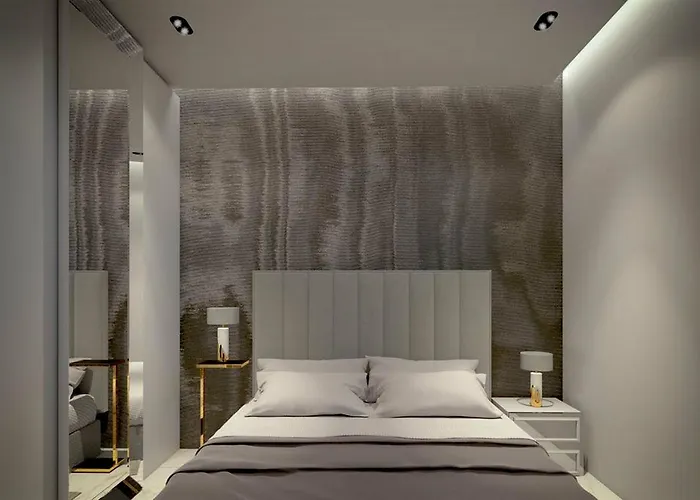 Posh Luxury Split