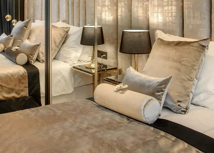 Posh Luxury Split